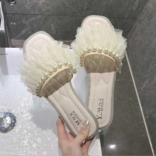 2020 fashion mesh yarn pearl slippers summer new fashion wild flat sandals non-slip, Black
2020 fashion mesh yarn pearl slippers summer new fashion wild flat sandals non-slip, Black