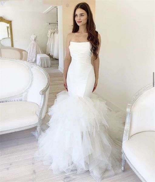 2021 chic wedding dresses strapless sleeveless soft tulle pleated mermaid wedding dresses with lace up back bridal gowns vestido de noiva, White
2021 chic wedding dresses strapless sleeveless soft tulle pleated mermaid wedding dresses with lace up back bridal gowns vestido de noiva, White