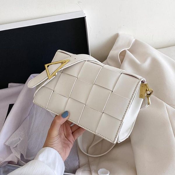 solid color weave square crossbody bag 2020 new pu leather women's designer handbag travel shoulder messenger bag
solid color weave square crossbody bag 2020 new pu leather women's designer handbag travel shoulder messenger bag