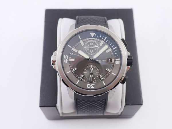 v6 montre de luxe 44mm automatic movement watches two-color luminous hand rubber wristwatch band rock grey dial men's watch, Slivery;brown
v6 montre de luxe 44mm automatic movement watches two-color luminous hand rubber wristwatch band rock grey dial men's watch, Slivery;brown