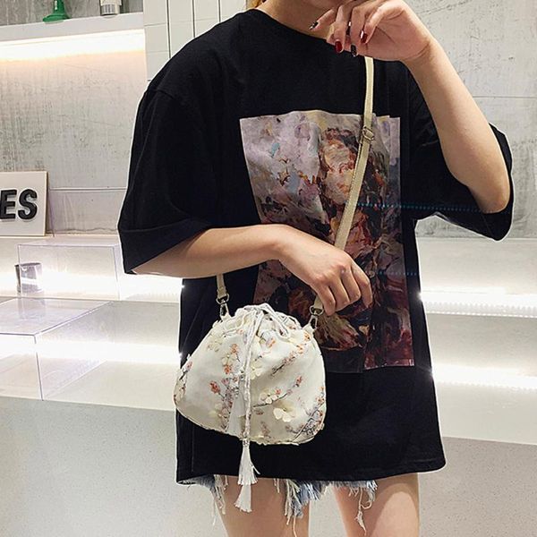 crossbody bags for women lace ladies floral messenger bags drawstring bucket bag fashion mobile phone bag sac a main
crossbody bags for women lace ladies floral messenger bags drawstring bucket bag fashion mobile phone bag sac a main