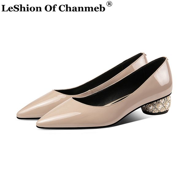 size 34-42 women cow patent leather shoes woman slip ons pumps black nude heels crystal rhinestone pearls heeled pumps party new
size 34-42 women cow patent leather shoes woman slip ons pumps black nude heels crystal rhinestone pearls heeled pumps party new