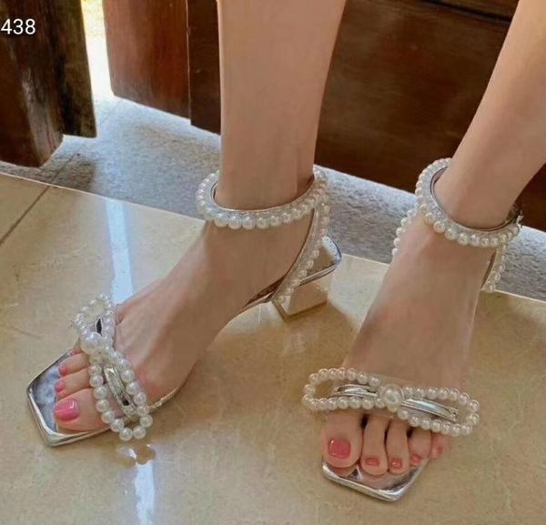 2020 brand summer women trend rhinestone pearl butterfly knot sandals girls beach open toed luxury designer casual sandals, Black
2020 brand summer women trend rhinestone pearl butterfly knot sandals girls beach open toed luxury designer casual sandals, Black