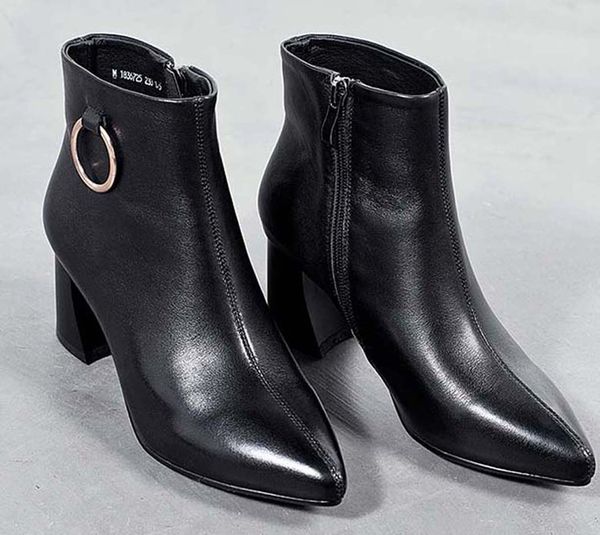 fashion leather star women shoes woman leather short autumn winter ankle fashion brand women boots 05 px55, Black
fashion leather star women shoes woman leather short autumn winter ankle fashion brand women boots 05 px55, Black