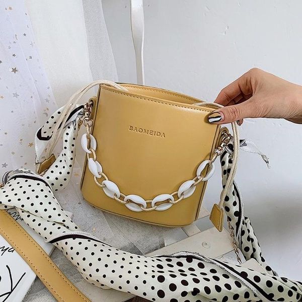 quality pu leather chain female shoulder messenger bags new fashion women handbags designer small ladies' travel bucket bag sac
quality pu leather chain female shoulder messenger bags new fashion women handbags designer small ladies' travel bucket bag sac