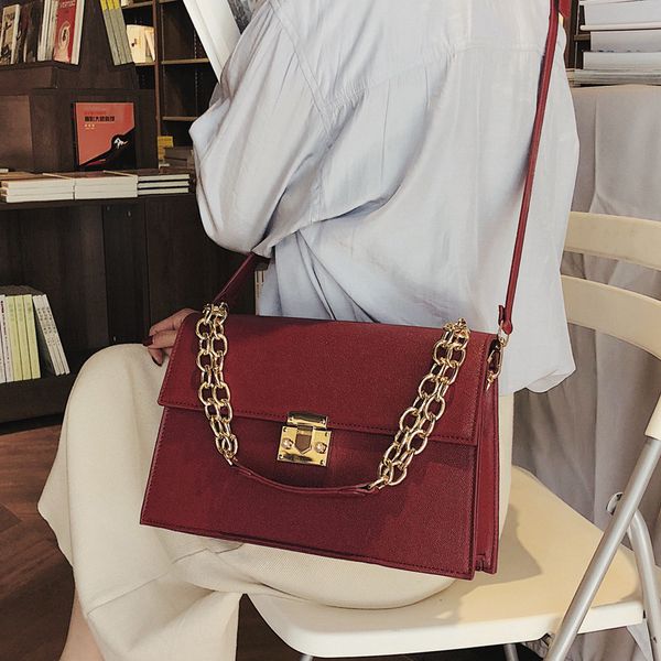 cross body chain strap women shoulder bag pu leather ladies handbag bolso mujer grande solid color sacoche femme crossbody messenger
cross body chain strap women shoulder bag pu leather ladies handbag bolso mujer grande solid color sacoche femme crossbody messenger