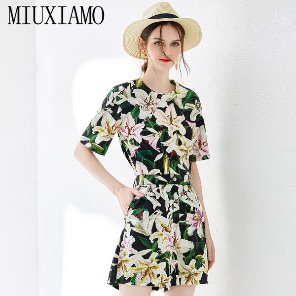 miximao 2020 fall 2 piece set women o-neck half sleeve + pants lily flower print suit women pants suits elegant woman, White
miximao 2020 fall 2 piece set women o-neck half sleeve + pants lily flower print suit women pants suits elegant woman, White
