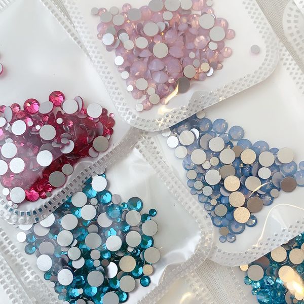 nail art decorations 350pcs 5gram mixed size ss4-ss20 blue/green/pink/white opal 3d crystal nails rhinestone,flatback glass decoration, Silver;gold
nail art decorations 350pcs 5gram mixed size ss4-ss20 blue/green/pink/white opal 3d crystal nails rhinestone,flatback glass decoration, Silver;gold