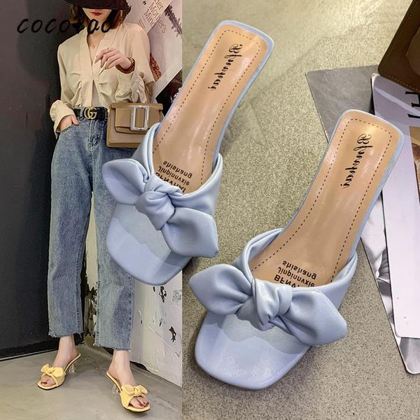 high-heeled sandals and slippers female summer temperament wear 2020 new bowknot fashion word drag beach beach shoes, Black
high-heeled sandals and slippers female summer temperament wear 2020 new bowknot fashion word drag beach beach shoes, Black