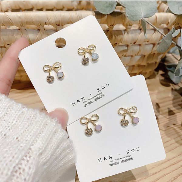 2020 japanese and korean new small metal bow earrings lovely girl heart pearl earrings temperament accessories wholesale, Golden
2020 japanese and korean new small metal bow earrings lovely girl heart pearl earrings temperament accessories wholesale, Golden