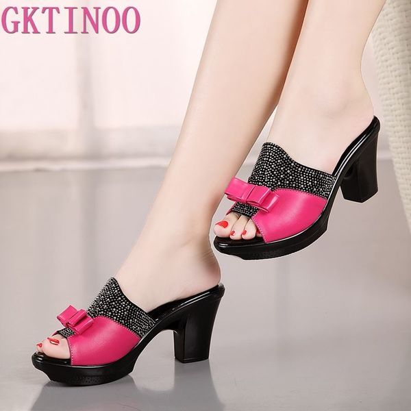 gktinoo 2020 summer genuine leather women sandals diamond soft face bow mother slippers platform antiskid sandals slippers t200831, Black
gktinoo 2020 summer genuine leather women sandals diamond soft face bow mother slippers platform antiskid sandals slippers t200831, Black