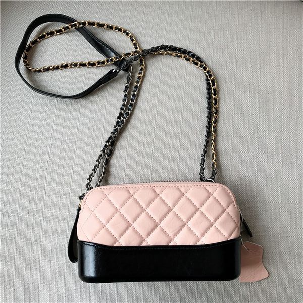 2020 new leather rhombus chain clutch hand bag fashion small fragrant wind mini multi compartment single shoulder satchel bag
2020 new leather rhombus chain clutch hand bag fashion small fragrant wind mini multi compartment single shoulder satchel bag