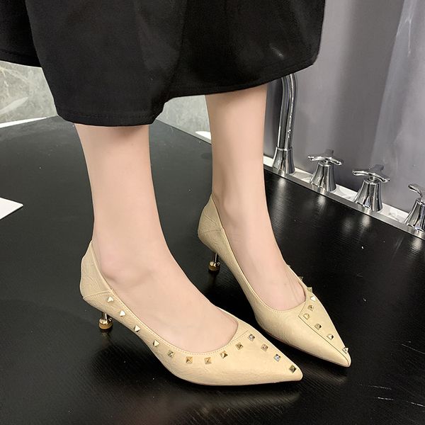 rivet high heels women black beige metal heels autumn pointed toe pumps women banquet stiletto heel shoes 2020 new
rivet high heels women black beige metal heels autumn pointed toe pumps women banquet stiletto heel shoes 2020 new
