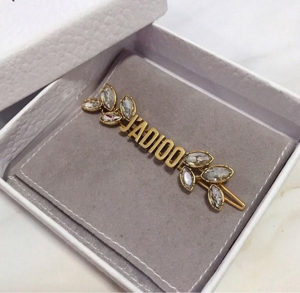 selling vintage diamond letter designer hair clips luxury designer jewelry women hair clips, Golden;silver
selling vintage diamond letter designer hair clips luxury designer jewelry women hair clips, Golden;silver
