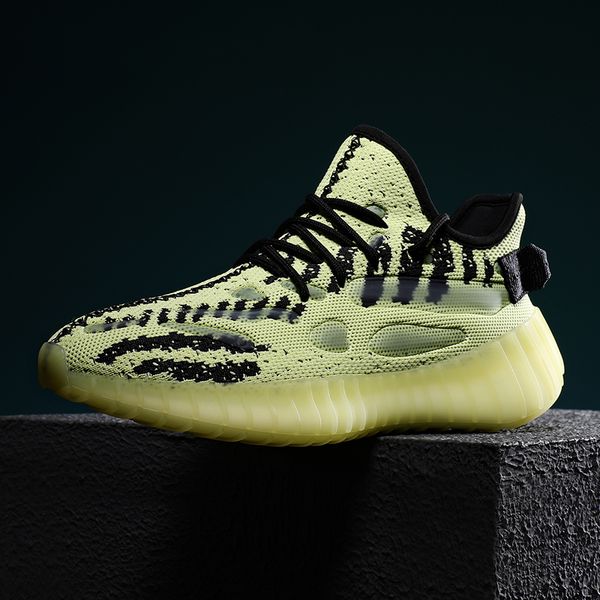 fashion korean version mens running shoes luminous coconut tide shoes comfortable lightweight jogging casual shoes
fashion korean version mens running shoes luminous coconut tide shoes comfortable lightweight jogging casual shoes