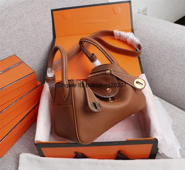 brand new handbag new fashion ladies messenger bag luxury shoulder bag classic diagonal bucket bag lychee pattern cowhide material design st
brand new handbag new fashion ladies messenger bag luxury shoulder bag classic diagonal bucket bag lychee pattern cowhide material design st