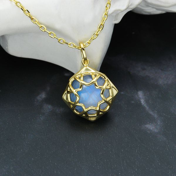 s925 silver necklace aquamarine moonstone pendant female japanese double-sided light luxury retro diamond pendant
s925 silver necklace aquamarine moonstone pendant female japanese double-sided light luxury retro diamond pendant
