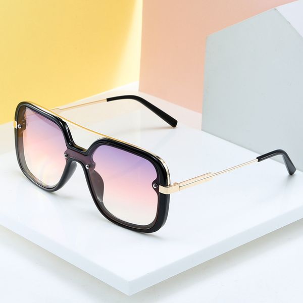 classic square sunglasses women brand designer retro metal big frame sun glasses for men vintage gradient oculos feminino, White;black
classic square sunglasses women brand designer retro metal big frame sun glasses for men vintage gradient oculos feminino, White;black