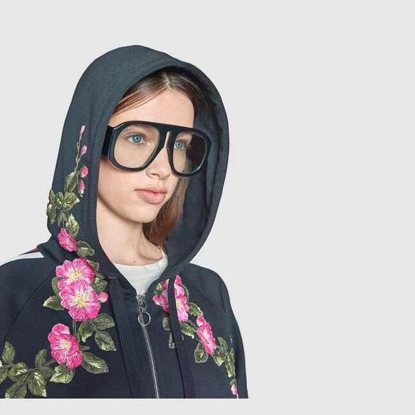 luxury 0152s sunglasses large frame elegant special 0152 eyewear designer oval frame built-in circular lens come with case, White;black
luxury 0152s sunglasses large frame elegant special 0152 eyewear designer oval frame built-in circular lens come with case, White;black
