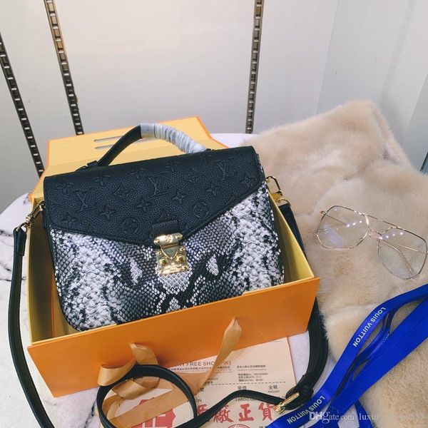 european retro fashion ladies square bag 2020 new quality matte pu leather women's handbag chain tote shoulder messenger bagsaa
european retro fashion ladies square bag 2020 new quality matte pu leather women's handbag chain tote shoulder messenger bagsaa