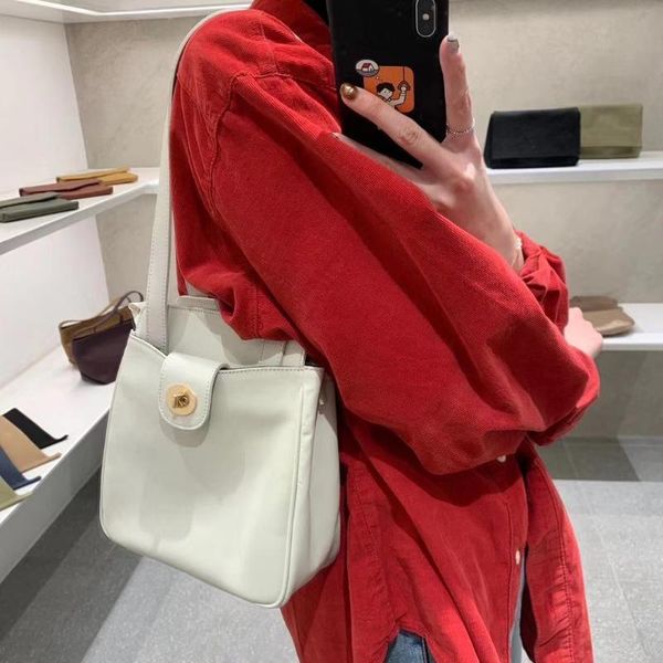 2020 new bucket handbag for women luxury handbags women bags designer soft leather ladies shoulder bag high capacity small bag
2020 new bucket handbag for women luxury handbags women bags designer soft leather ladies shoulder bag high capacity small bag