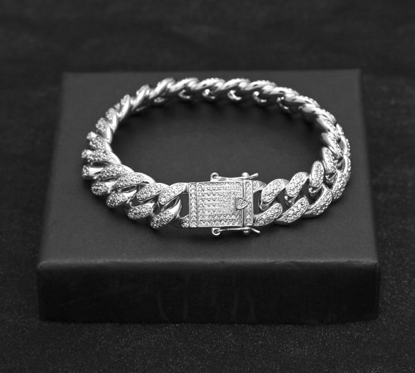 13.5mm copper curb cuban bracelet iced out cz 7inch /8inch bracelet gold silver color for men luxury box clasp drop shipping002, Golden;silver
13.5mm copper curb cuban bracelet iced out cz 7inch /8inch bracelet gold silver color for men luxury box clasp drop shipping002, Golden;silver
