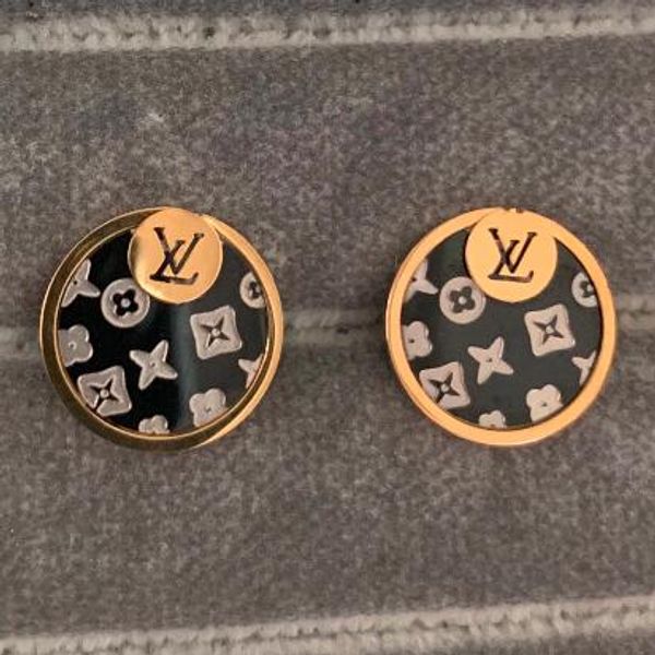 3 color black gold four leaf flowers classic style stud earrings stainless steel gold plated earrings for wedding gifts
3 color black gold four leaf flowers classic style stud earrings stainless steel gold plated earrings for wedding gifts
