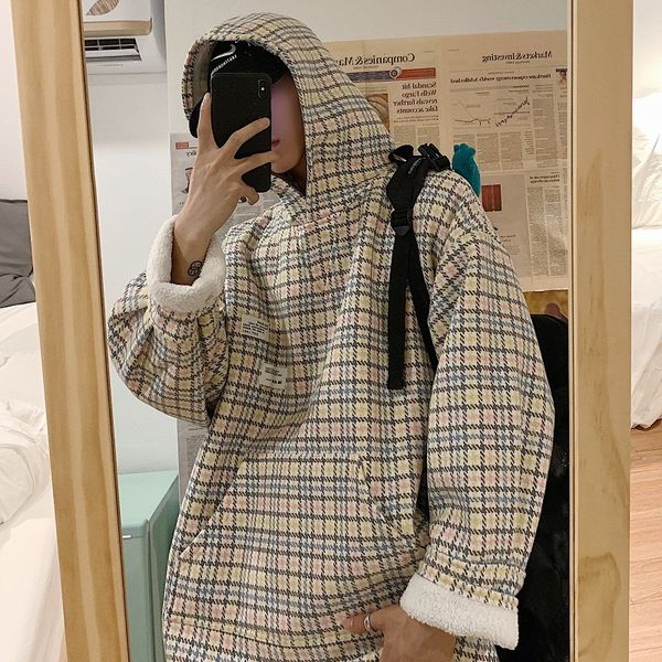2020 winter new korean version of the trend of material lamb hair plus velvet wild thick japanese casual woolen coat, Black
2020 winter new korean version of the trend of material lamb hair plus velvet wild thick japanese casual woolen coat, Black