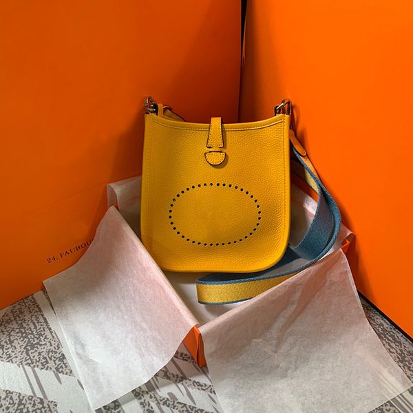 classic messenger bag real leather women handbag totes bags lady purse shoulder handbag crossbody bag real leather
classic messenger bag real leather women handbag totes bags lady purse shoulder handbag crossbody bag real leather