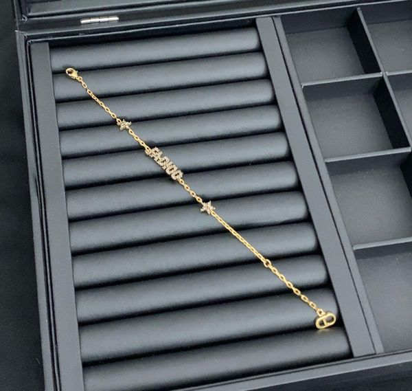 d family letter star bracelet female dijia internet celebrity same high version five-pointed star rhinestone fashion88, Golden;silver
d family letter star bracelet female dijia internet celebrity same high version five-pointed star rhinestone fashion88, Golden;silver