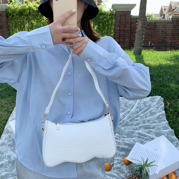 all-match ins western style small bag female 2020 new trendy korean version of the single-shoulder armpit bag women handbags
all-match ins western style small bag female 2020 new trendy korean version of the single-shoulder armpit bag women handbags