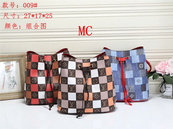 new shoulder bag women mens designer backpack classic pu leather handbags high quality, Blue;white
new shoulder bag women mens designer backpack classic pu leather handbags high quality, Blue;white