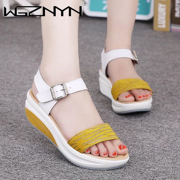 new brand genuine leather women platform sandals flip flops slippers beach shoes woman summer gladiator high heel sandals female, Black
new brand genuine leather women platform sandals flip flops slippers beach shoes woman summer gladiator high heel sandals female, Black