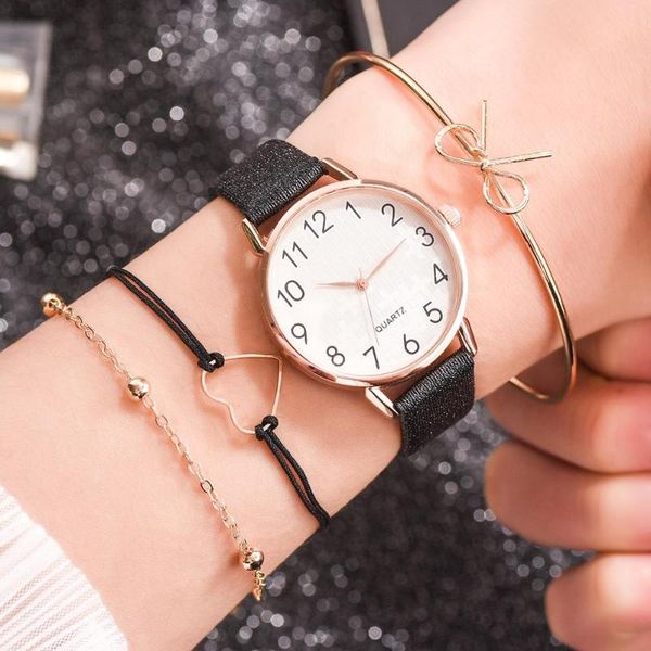 elegant women leather watch fashionable ladies quartz wristwatch casual female bracelet watch women's leather, Slivery;brown
elegant women leather watch fashionable ladies quartz wristwatch casual female bracelet watch women's leather, Slivery;brown