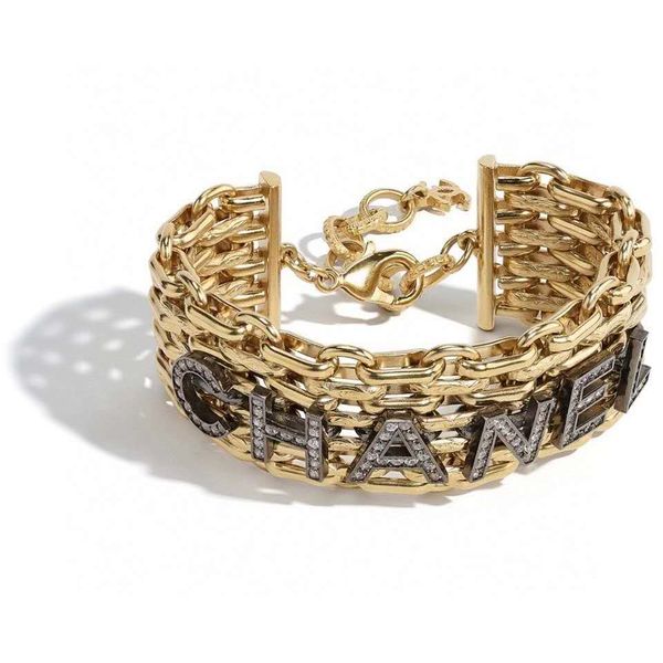2020 new fashion bracelet popular logo letter bracelet designer bracelet for women and girl with gift, Golden;silver
2020 new fashion bracelet popular logo letter bracelet designer bracelet for women and girl with gift, Golden;silver