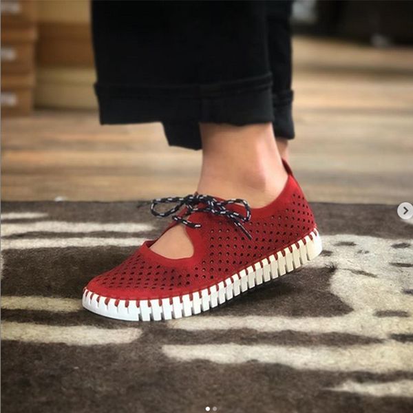 women hollow out lace up flats women's sneakers woman casual vulcanized ladies sewing female walking shoes plus size 2020, Black
women hollow out lace up flats women's sneakers woman casual vulcanized ladies sewing female walking shoes plus size 2020, Black