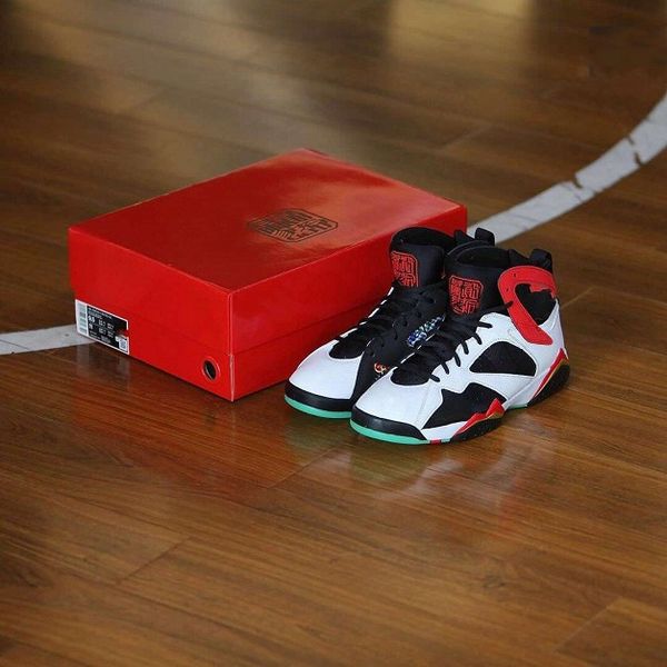 2020 new 7 china oregon ducks high jumpman 7 basketball shoes black patent hare dmp magic men women athletic trainers bordeaux 2011 rapt
2020 new 7 china oregon ducks high jumpman 7 basketball shoes black patent hare dmp magic men women athletic trainers bordeaux 2011 rapt
