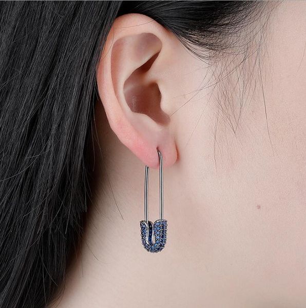 hip hop full diamonds ear studs pin earrings zircon personalized hip hop earrings for men and women real gold plated copper diamond jewelry, Silver
hip hop full diamonds ear studs pin earrings zircon personalized hip hop earrings for men and women real gold plated copper diamond jewelry, Silver