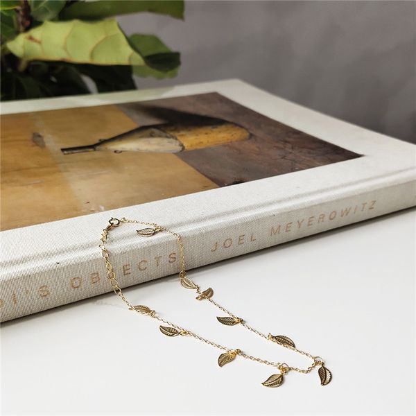 ruiyi real s925 silver women stylish delicate summer leaf charm anklets female niche chic gold anklets simple ankle bracelets, Red;blue
ruiyi real s925 silver women stylish delicate summer leaf charm anklets female niche chic gold anklets simple ankle bracelets, Red;blue