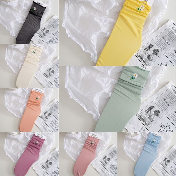 korean ins style gauze and silk stacking thin glass wire gauze daisy women's mid-leg socks women's socks 5l7i0, Black
korean ins style gauze and silk stacking thin glass wire gauze daisy women's mid-leg socks women's socks 5l7i0, Black