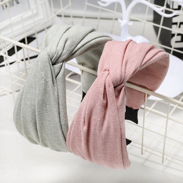 2020 fashion solid cross cloth hair bands for women girls hair accessories headband hairband clips haarband bandeau cheveux
2020 fashion solid cross cloth hair bands for women girls hair accessories headband hairband clips haarband bandeau cheveux