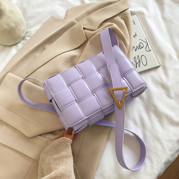 2020 weave design leather crossbody bags for women luxury handbags and purses fashion shoulder messenger bags female hand
2020 weave design leather crossbody bags for women luxury handbags and purses fashion shoulder messenger bags female hand