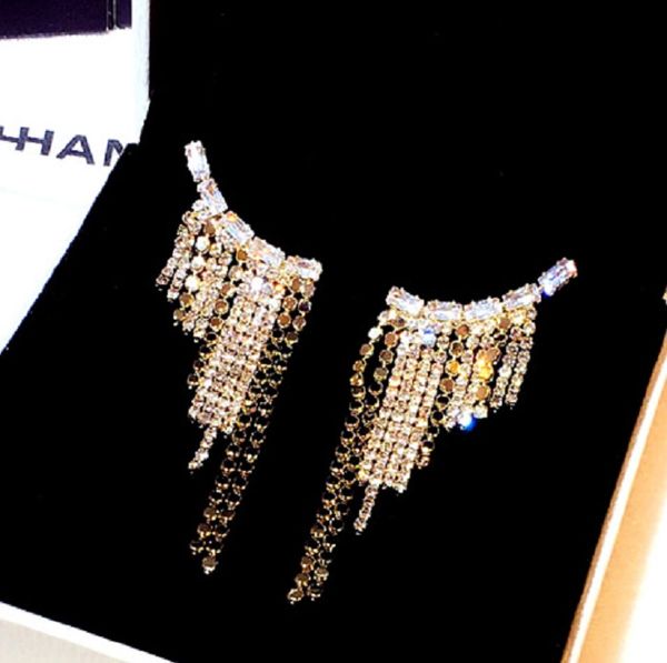 popular new fashion luxury designer super sparkling full rhinestone diamond long tassel exaggerated stud earrings jewelry for women girls, Silver
popular new fashion luxury designer super sparkling full rhinestone diamond long tassel exaggerated stud earrings jewelry for women girls, Silver