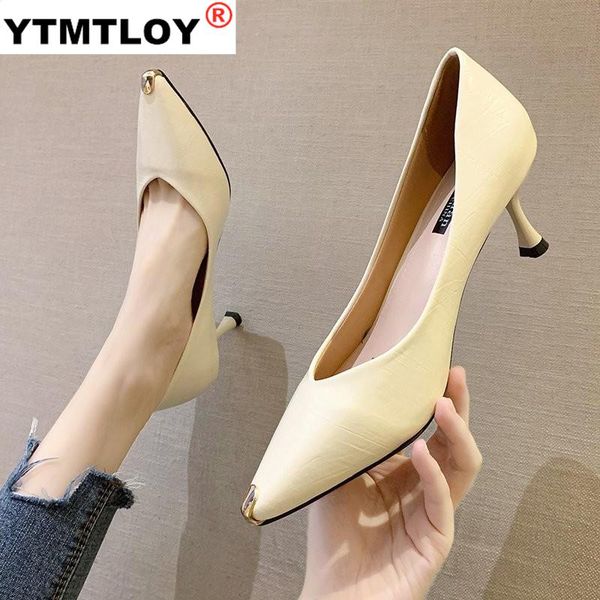 7 cm stiletto heels shoes women fashion leather metal toe pumps autumn high heel office party dress shoes size 35-39, Black
7 cm stiletto heels shoes women fashion leather metal toe pumps autumn high heel office party dress shoes size 35-39, Black