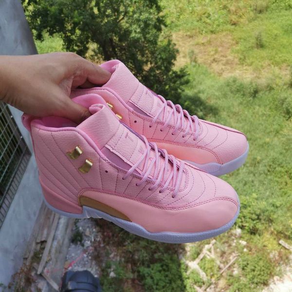 2020 jumpman 12 mid fluorescent pink womens basketball shoes 12s girls sport sneakers trainers baskets des chaussures zapatos size 36-40
2020 jumpman 12 mid fluorescent pink womens basketball shoes 12s girls sport sneakers trainers baskets des chaussures zapatos size 36-40