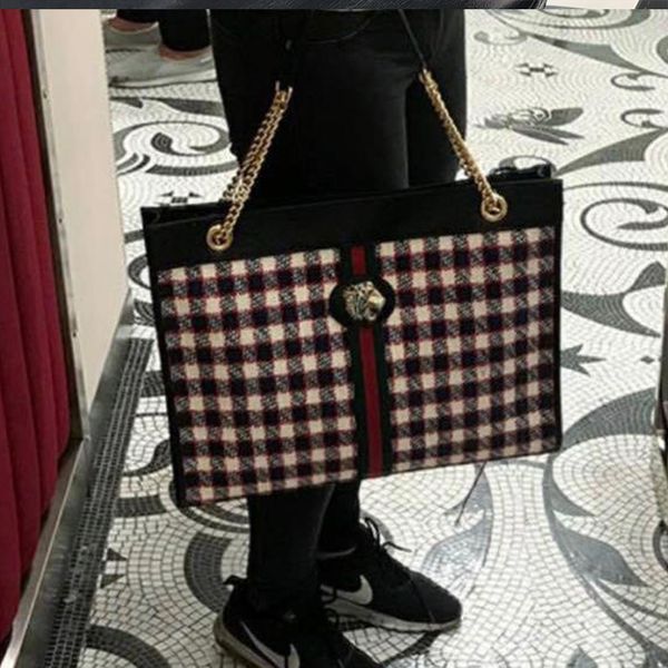 original order goods real sladies plaid canvas shopping bag fashion casual style single shoulder
original order goods real sladies plaid canvas shopping bag fashion casual style single shoulder