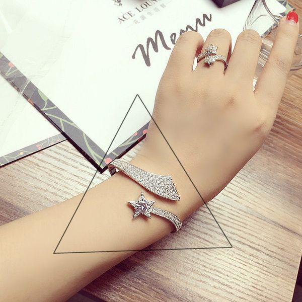 bangle luxury fashion design brand cubic zirconia star shaped pave setting open novel womens accessarioes jewelry, Black
bangle luxury fashion design brand cubic zirconia star shaped pave setting open novel womens accessarioes jewelry, Black