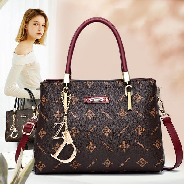light luxury western style niche printed 2020 new fashion elegant hand women's shoulder messenger bag for women
light luxury western style niche printed 2020 new fashion elegant hand women's shoulder messenger bag for women