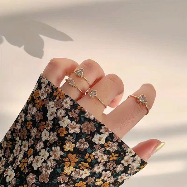fashion geometric heart star rings for women elegant rhinestone wedding finger rings bague jewelry bridal gift delicate 2020, Golden;silver
fashion geometric heart star rings for women elegant rhinestone wedding finger rings bague jewelry bridal gift delicate 2020, Golden;silver