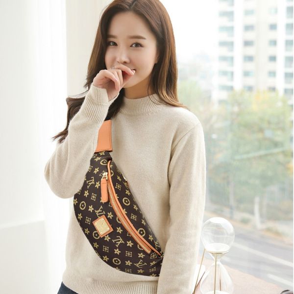 2020 new fashion running shoulder messenger women's ins all-match chest bag classic presbyopic shoulder bag eul77
2020 new fashion running shoulder messenger women's ins all-match chest bag classic presbyopic shoulder bag eul77